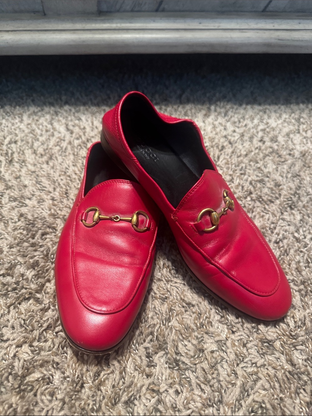 GUCCI Red Leather Loafers - Classic Slip-On